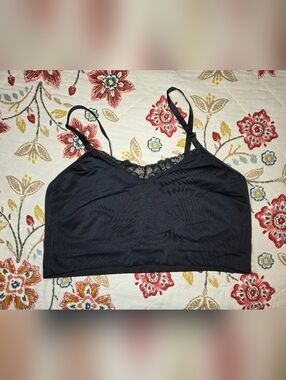 Torrid black bralette with lace trim and adjustable straps, size 3X